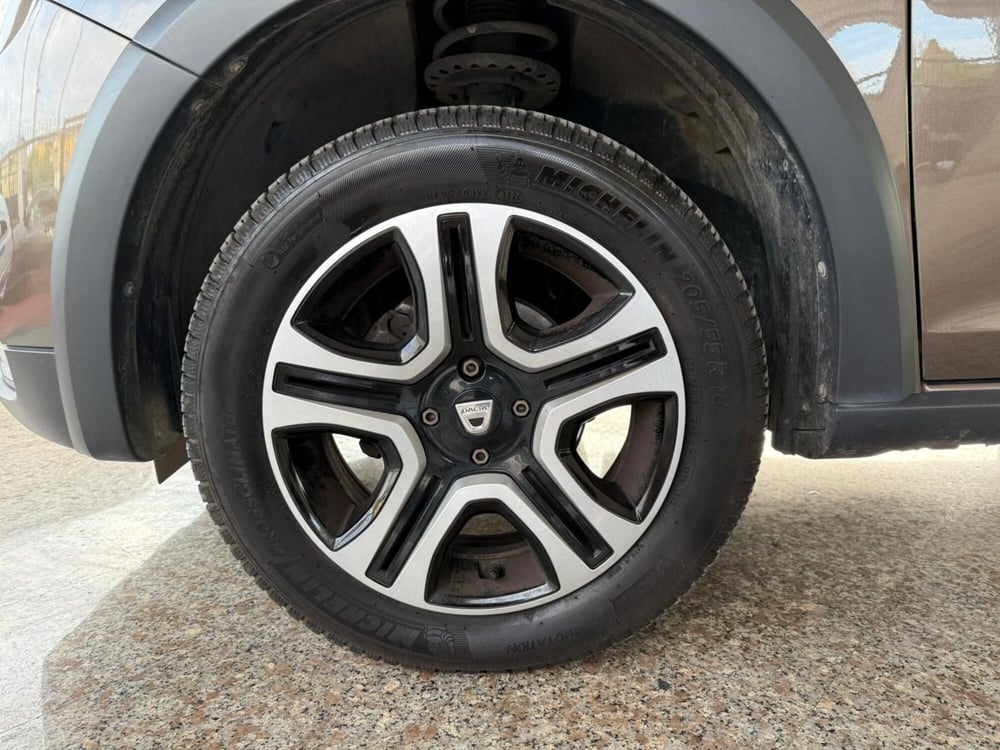 Dacia Sandero usata a Brescia (7)