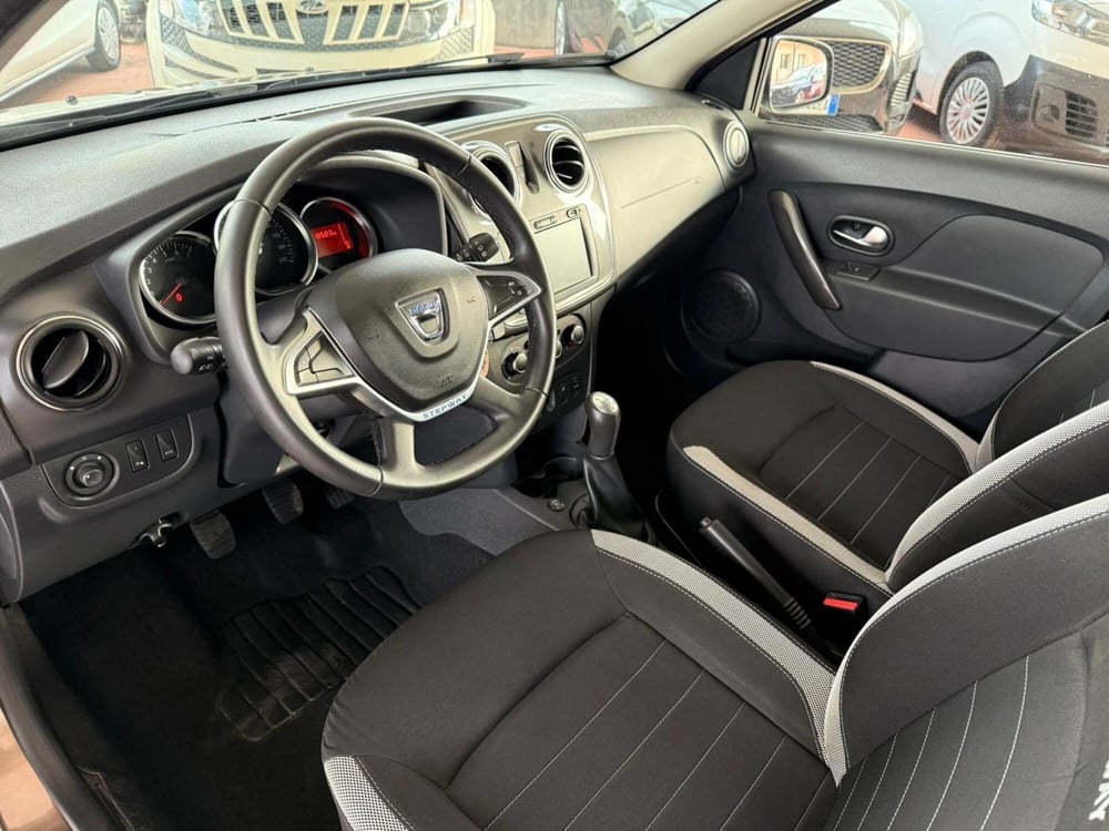 Dacia Sandero usata a Brescia (9)