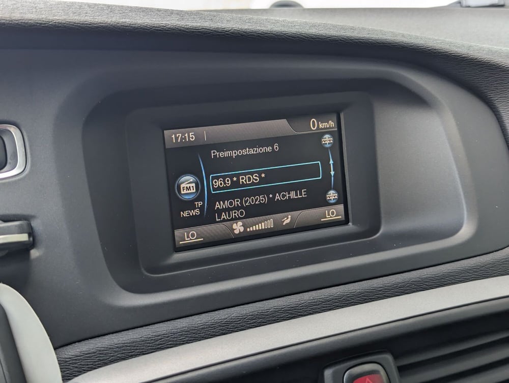 Volvo V40 usata a Pescara (13)