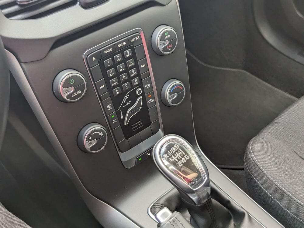 Volvo V40 usata a Pescara (14)