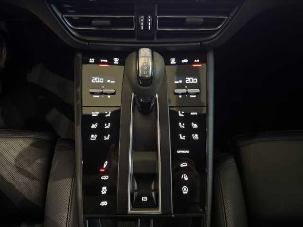 Porsche Macan usata a Prato (20)