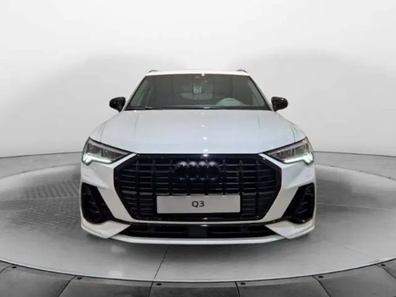 Audi Q3 nuova a Pistoia (2)