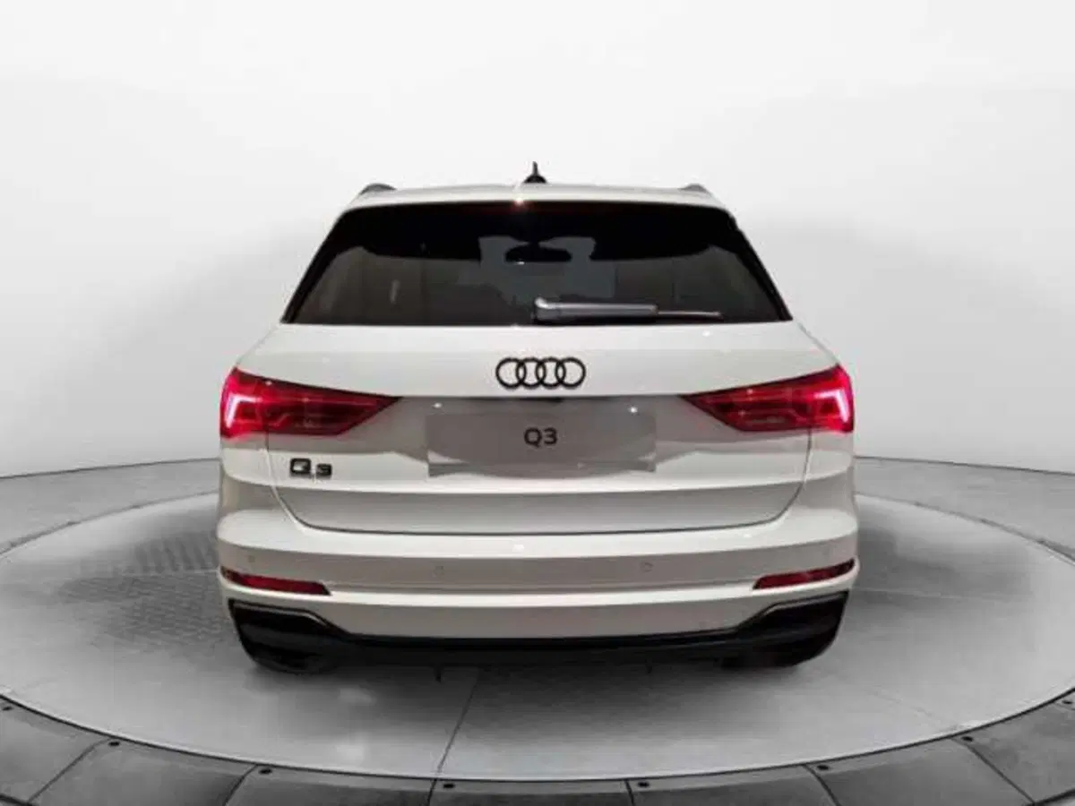 Audi Q3 nuova a Pistoia (4)
