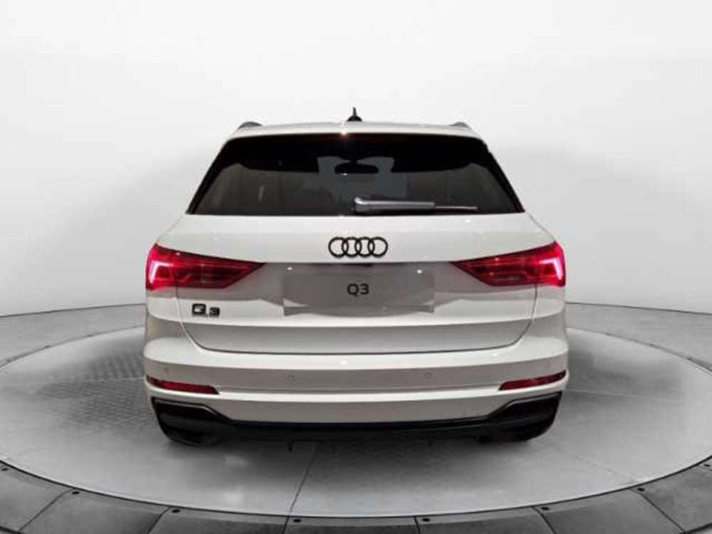 Audi Q3 nuova a Pistoia (4)
