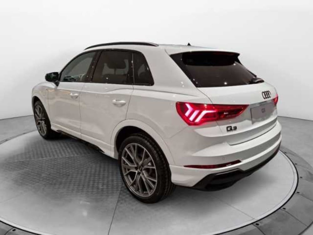 Audi Q3 nuova a Pistoia (5)