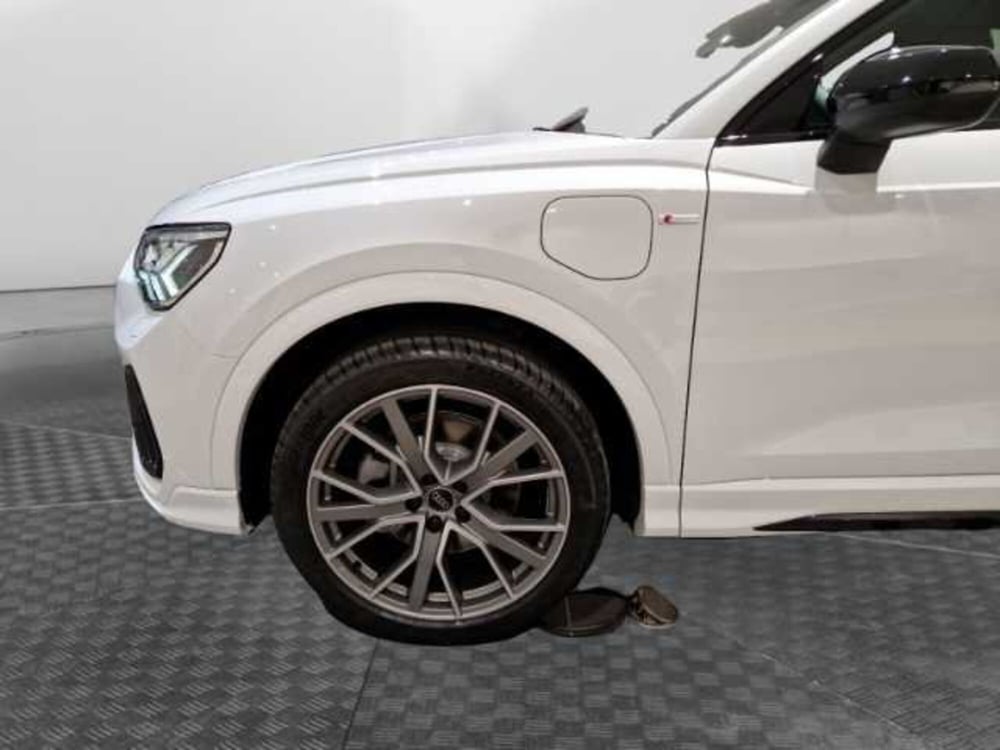 Audi Q3 nuova a Pistoia (7)