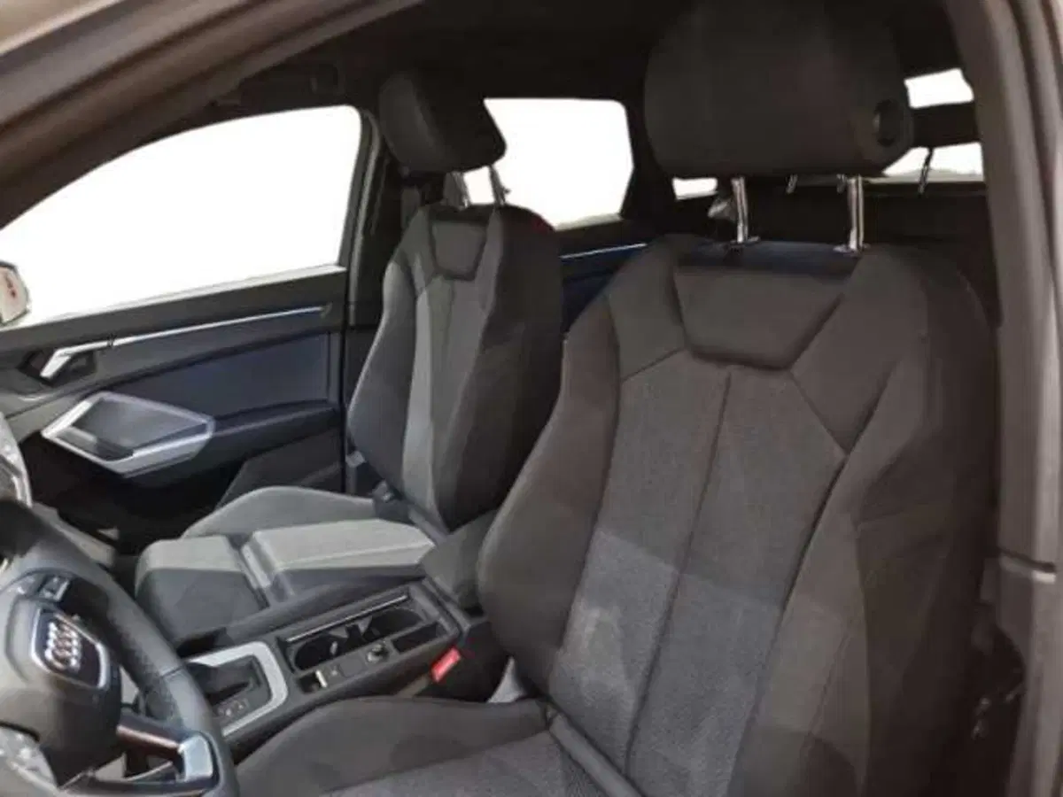 Audi Q3 nuova a Pistoia (8)