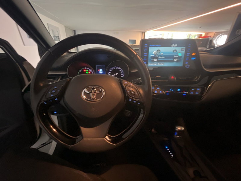 Toyota Toyota C-HR usata a Vicenza (13)