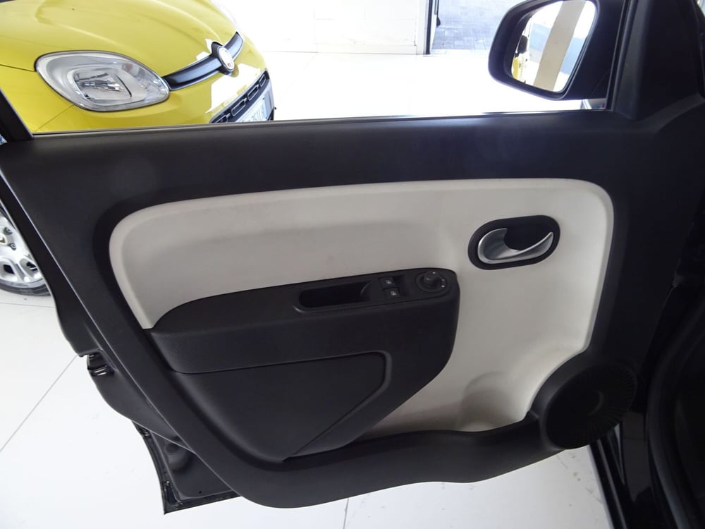 Renault Twingo usata a Lucca (7)