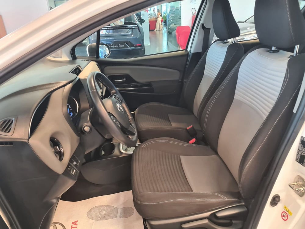 Toyota Yaris usata a Cagliari (11)