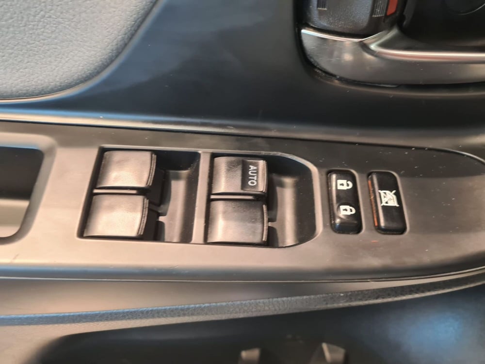 Toyota Yaris usata a Cagliari (17)