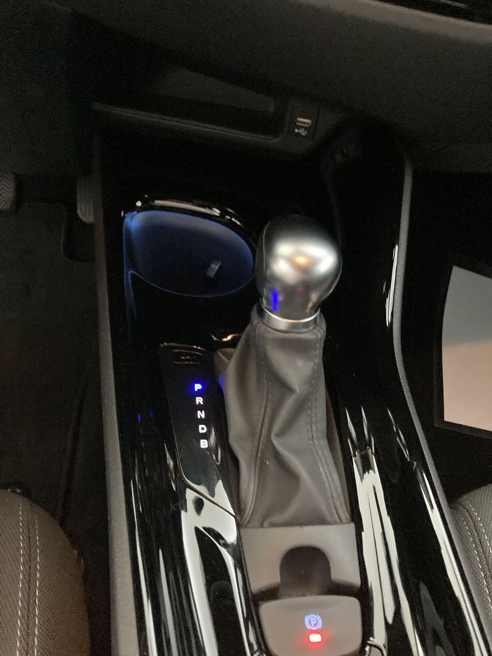 Toyota Toyota C-HR usata a Foggia (14)