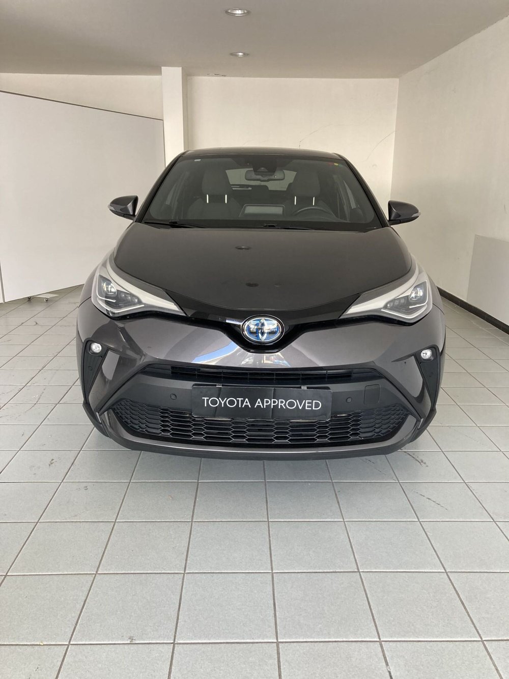 Toyota Toyota C-HR usata a Foggia (5)
