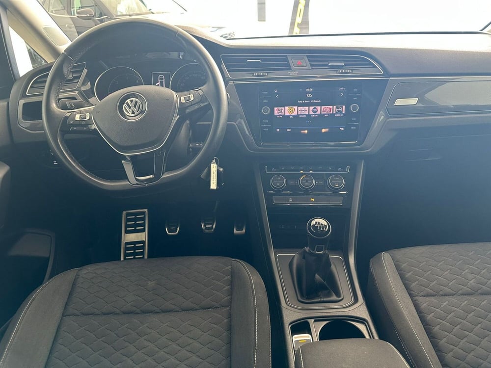 Volkswagen Touran usata a Arezzo (12)