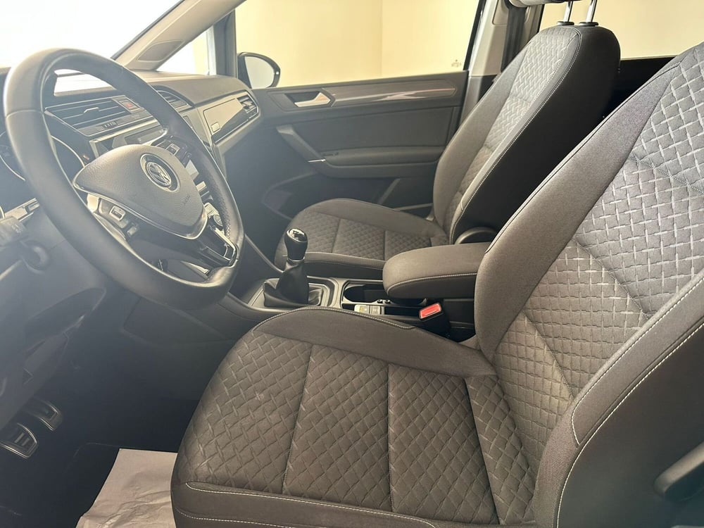 Volkswagen Touran usata a Arezzo (13)