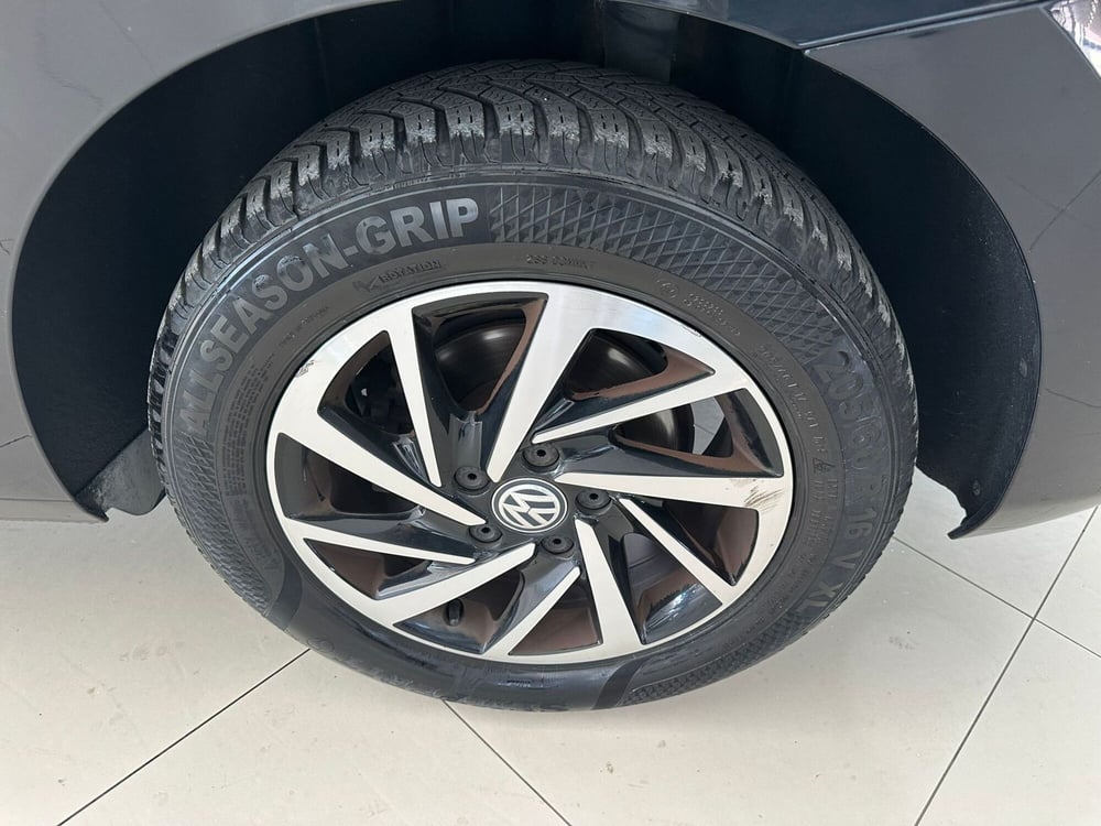 Volkswagen Touran usata a Arezzo (19)