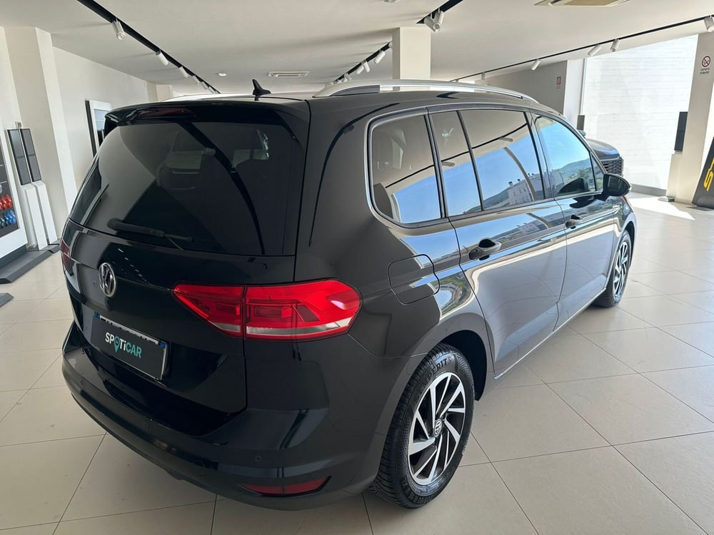 Volkswagen Touran usata a Arezzo (6)
