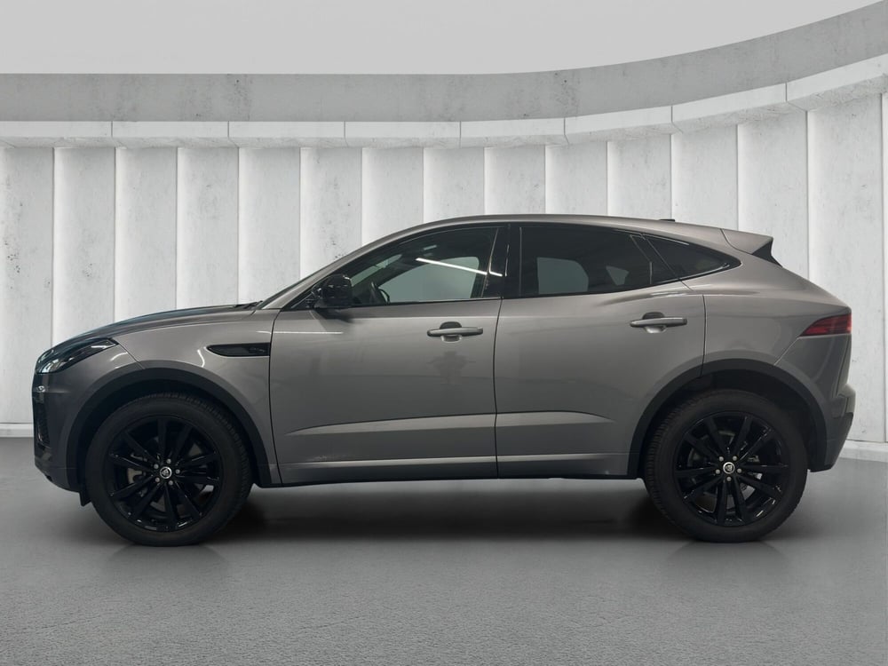 Jaguar E-Pace usata a Milano (15)