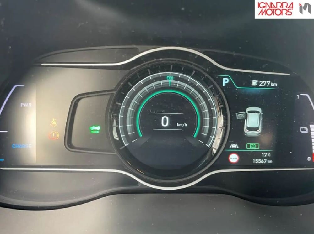 Hyundai Kona nuova a Latina (13)