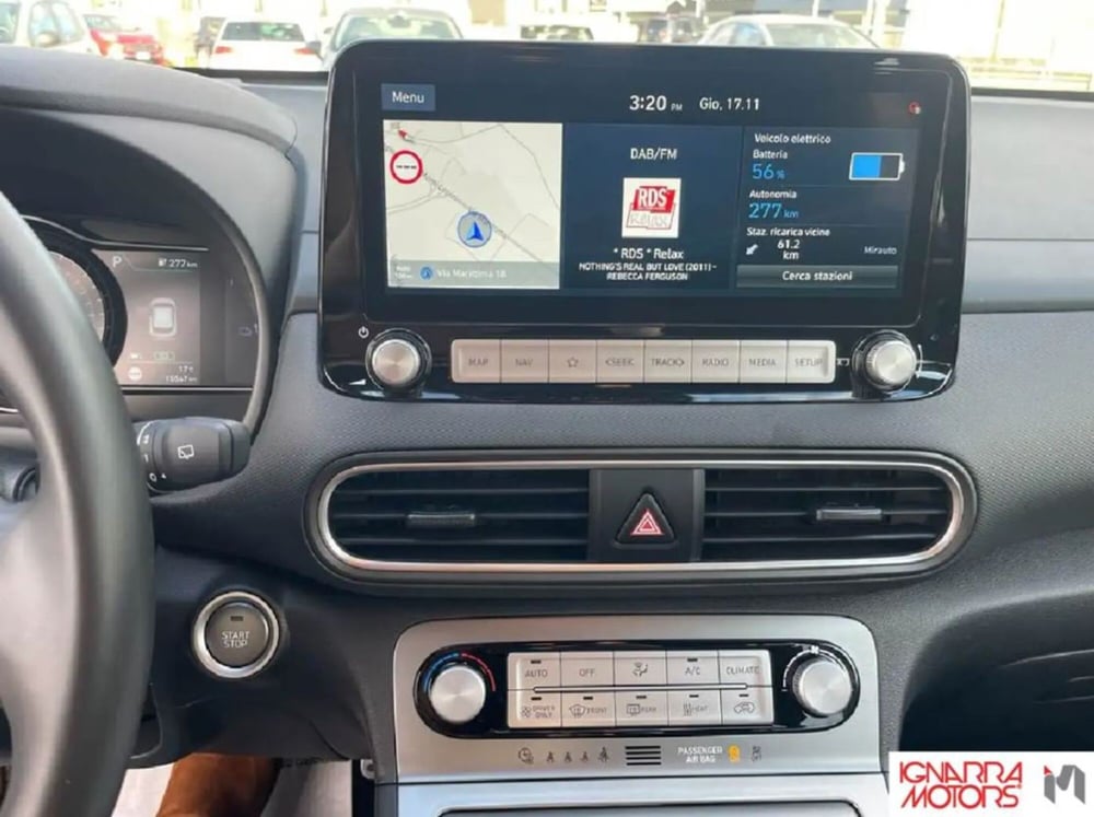 Hyundai Kona nuova a Latina (14)
