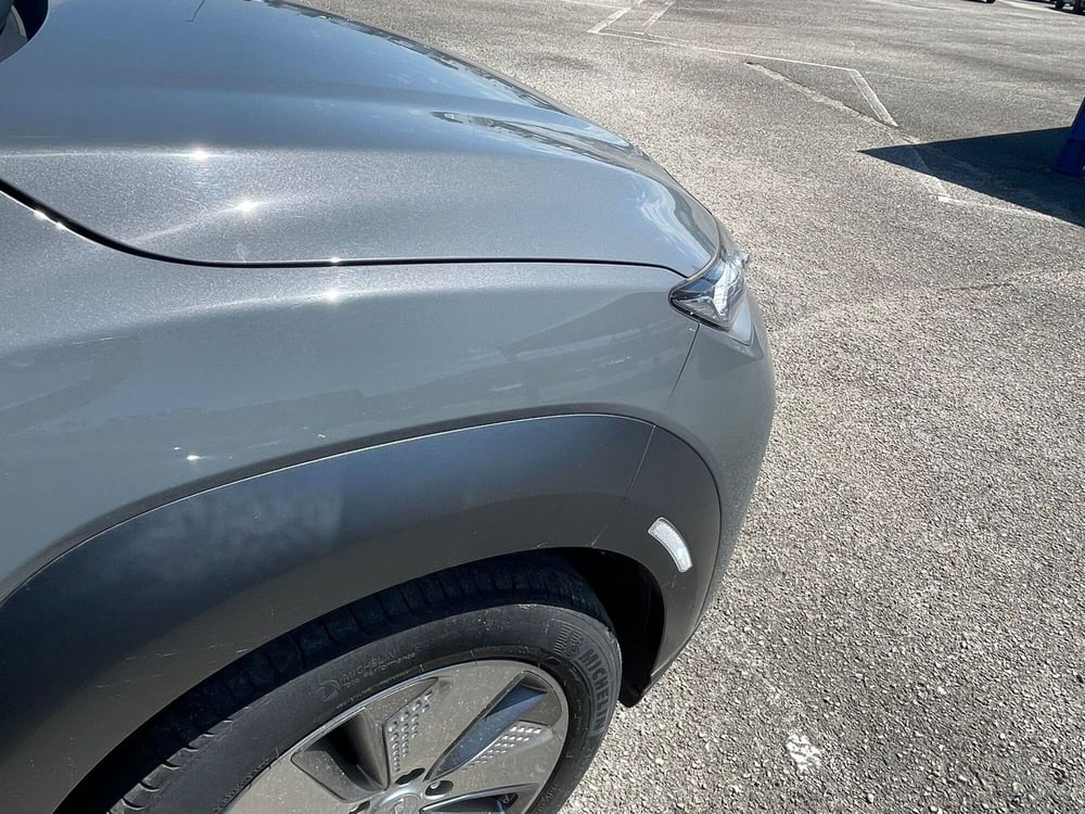 Hyundai Kona nuova a Latina (8)