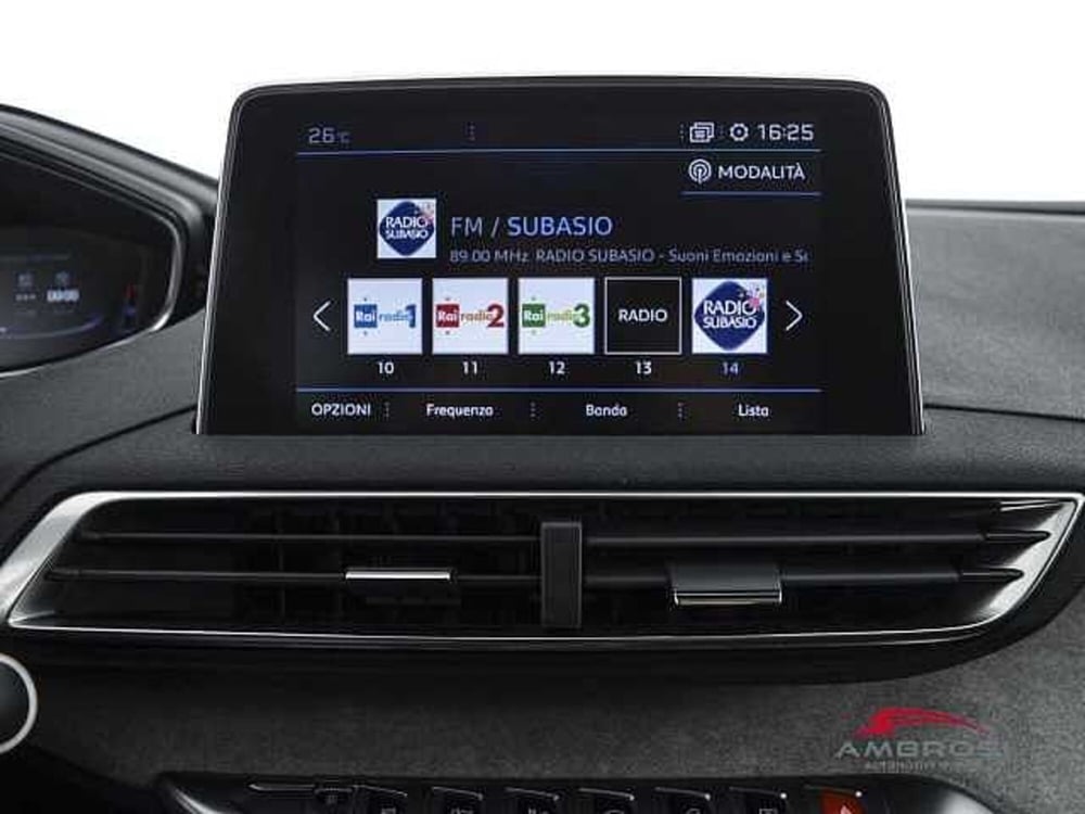 Peugeot 5008 usata a Perugia (16)