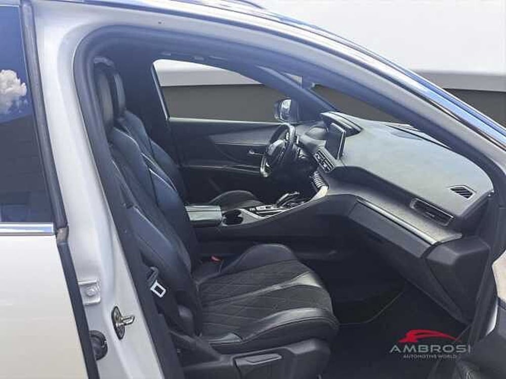 Peugeot 5008 usata a Perugia (10)