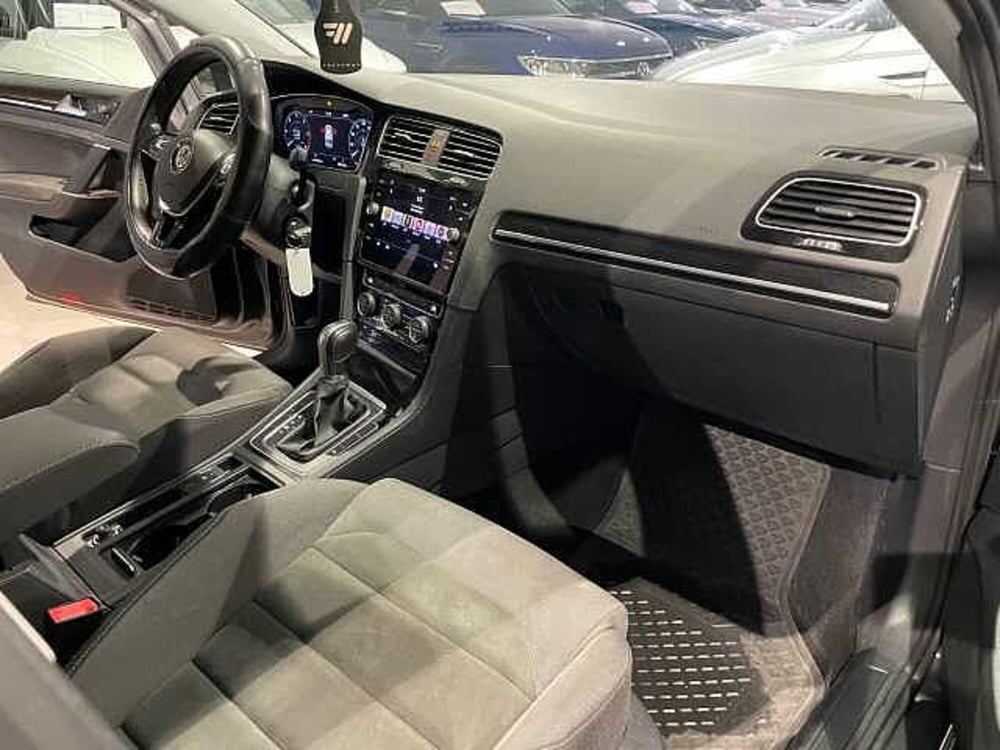 Volkswagen Golf usata a Genova (10)