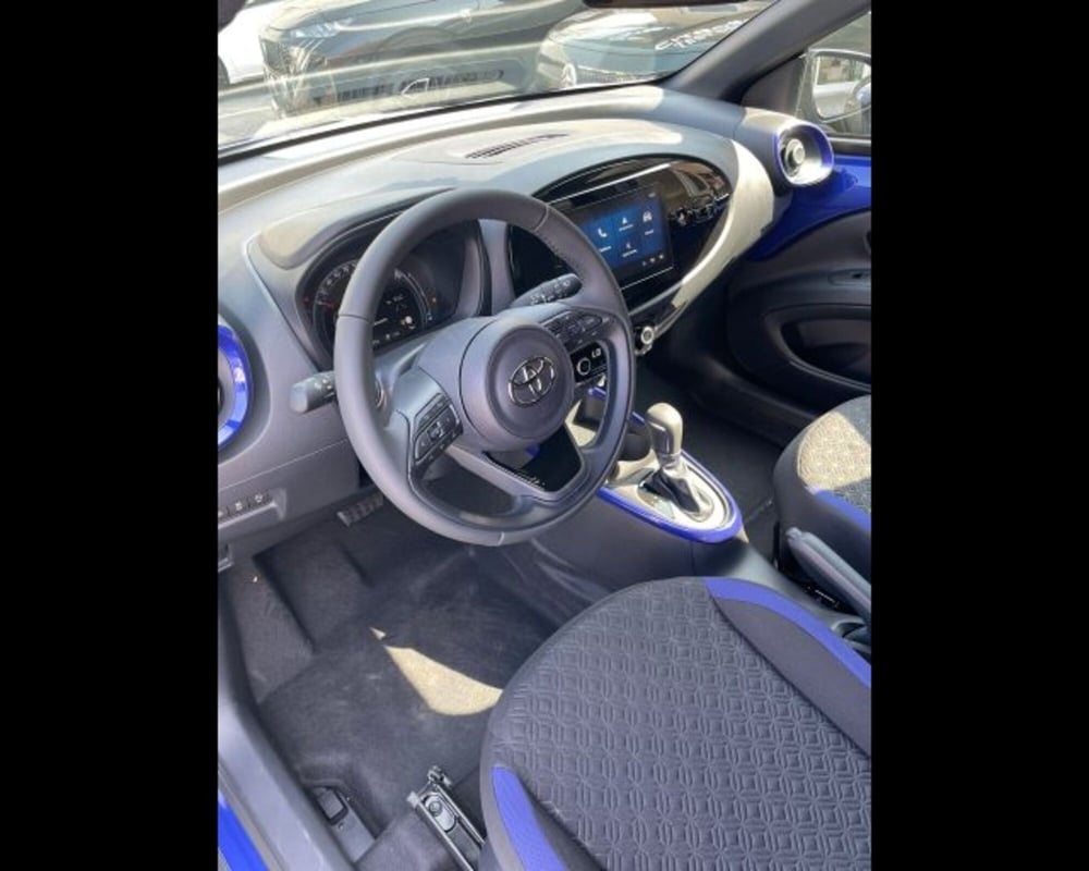 Toyota Aygo X nuova a Alessandria (9)
