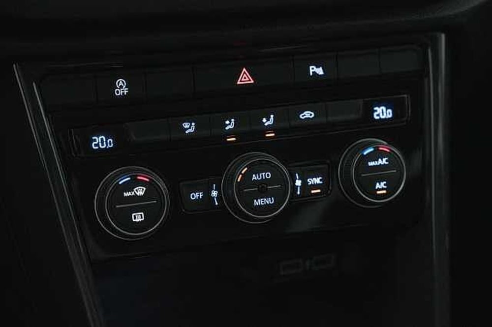 Volkswagen T-Roc usata a Como (19)