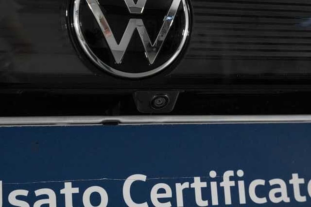 Volkswagen T-Cross usata a Como (10)