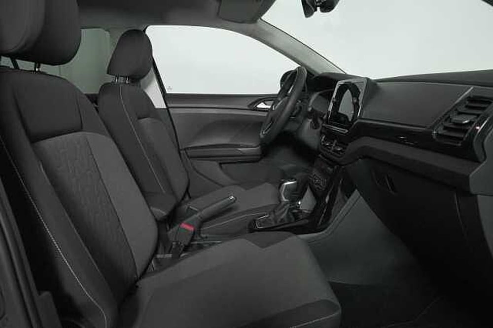 Volkswagen T-Cross usata a Como (12)