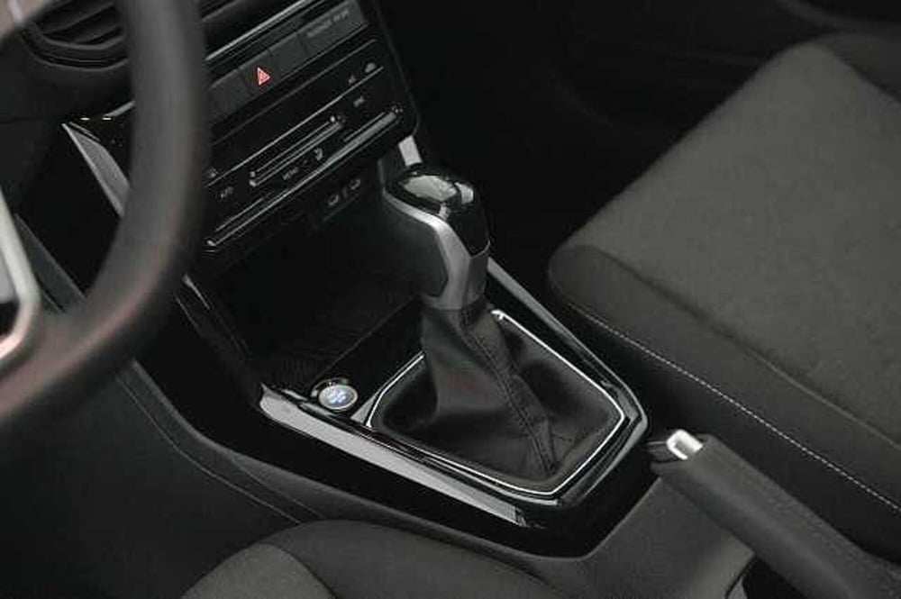 Volkswagen T-Cross usata a Como (15)