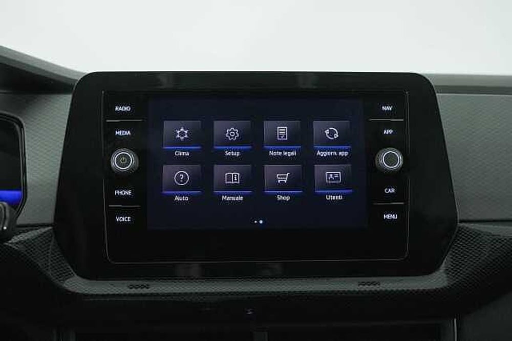Volkswagen T-Cross usata a Como (18)