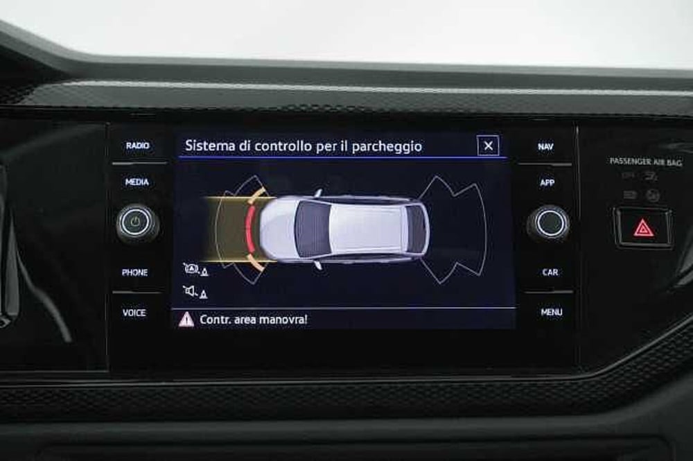 Volkswagen Taigo usata a Como (15)