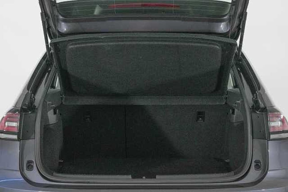 Volkswagen Taigo usata a Como (7)