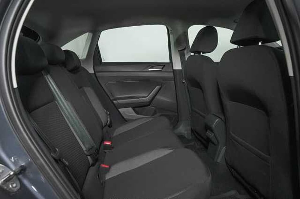 Volkswagen Taigo usata a Como (9)