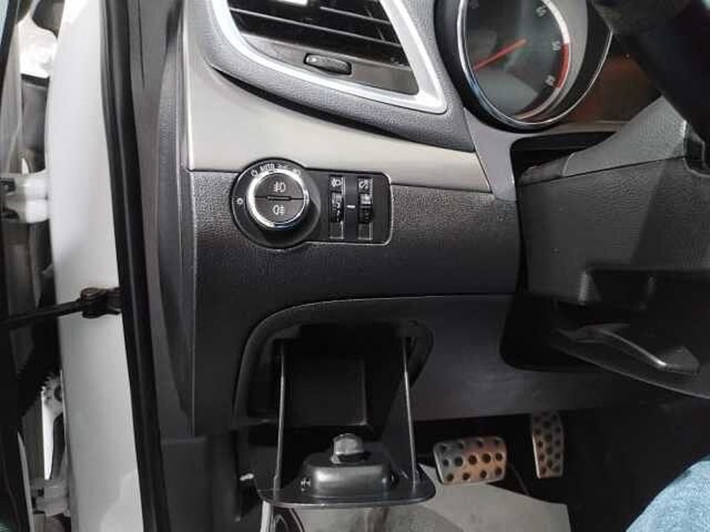 Opel Mokka usata a Lecce (10)