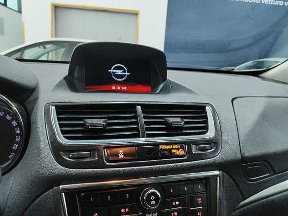 Opel Mokka usata a Lecce (11)