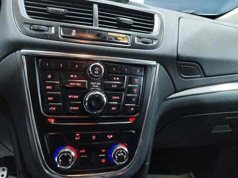 Opel Mokka usata a Lecce (15)