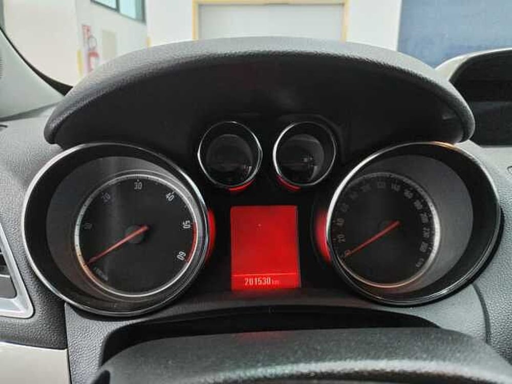 Opel Mokka usata a Lecce (7)