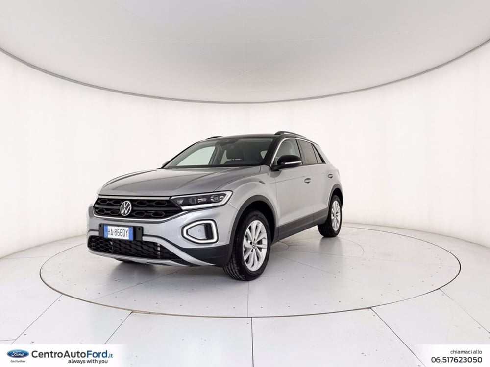 Volkswagen T-Roc nuova a Roma