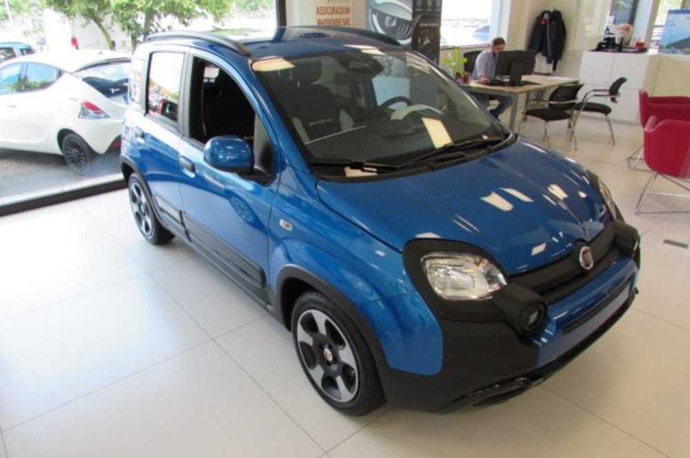 Fiat Panda nuova a Milano (2)