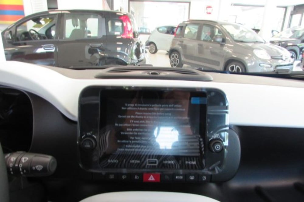 Fiat Panda nuova a Milano (9)
