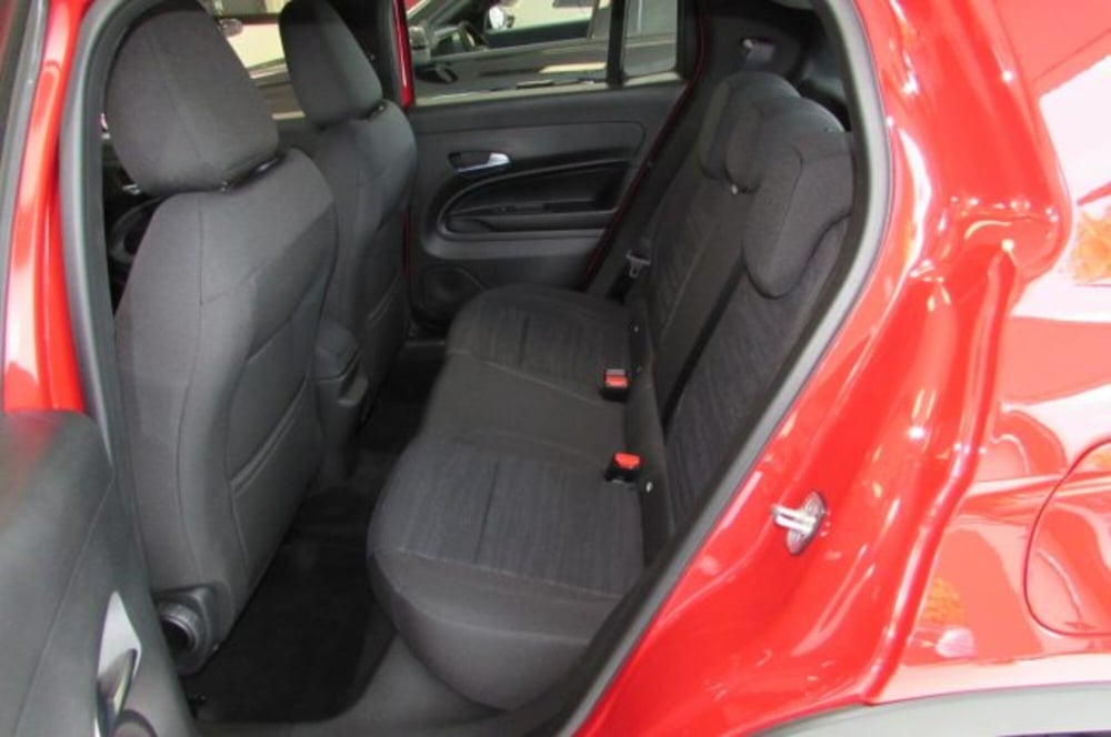 Jeep Avenger nuova a Milano (11)