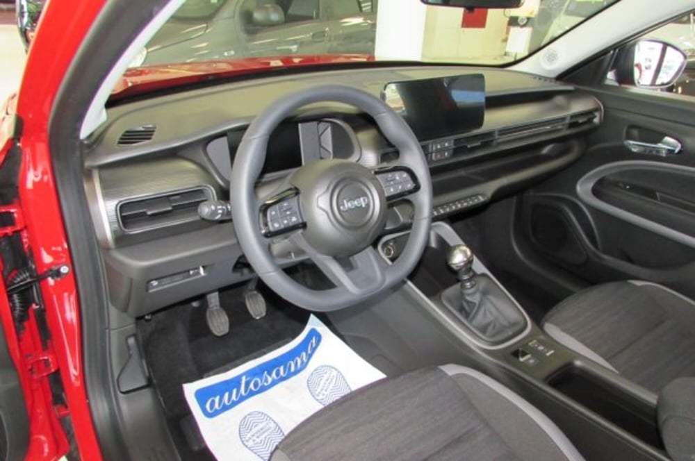 Jeep Avenger nuova a Milano (6)