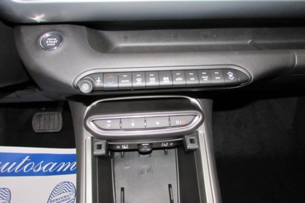 Jeep Avenger nuova a Milano (10)