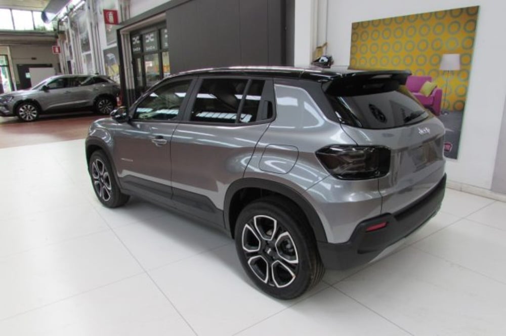 Jeep Avenger nuova a Milano (3)