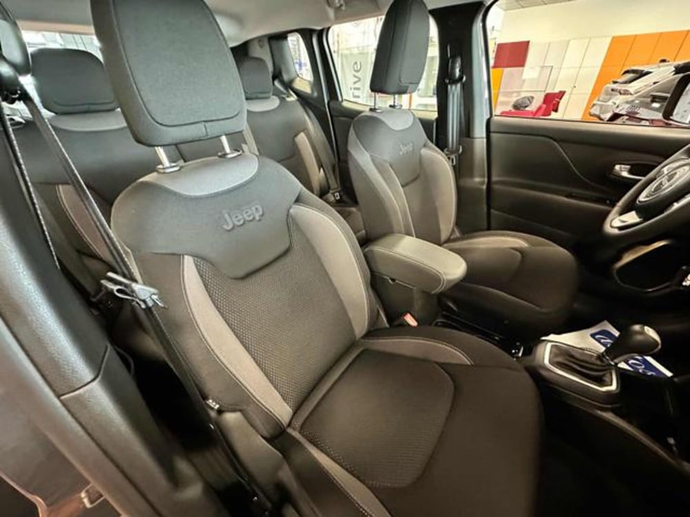Jeep Renegade usata a Milano (10)