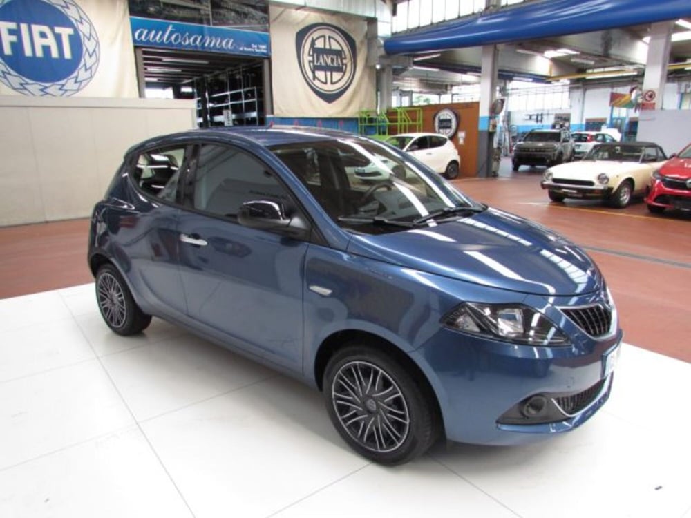 Lancia Ypsilon usata a Milano (2)